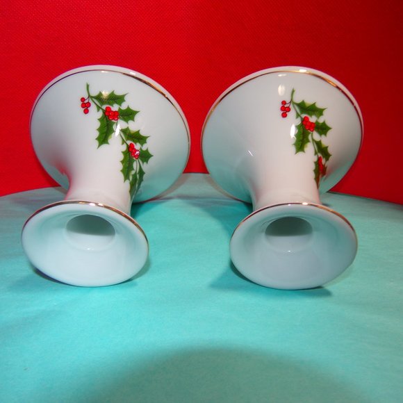 Vtg Pair Mogi Porcelain BONE CHINA Christmas Holly Candle Holders Made In Japan - Picture 3 of 4